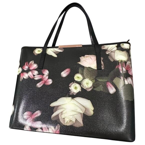 Ted Baker Handbags - *Host Pick!* - Ted Baker tote with wristlet